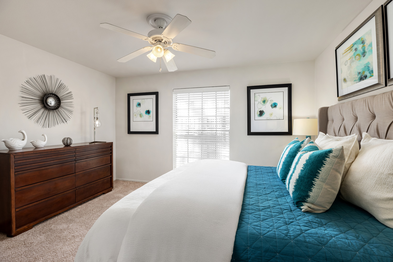 Features  4 | Colony Oaks Bellaire Appartments