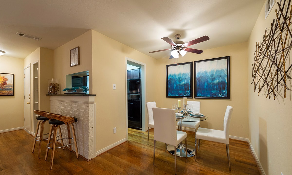 Gallery Colony Oaks Houston Apartments